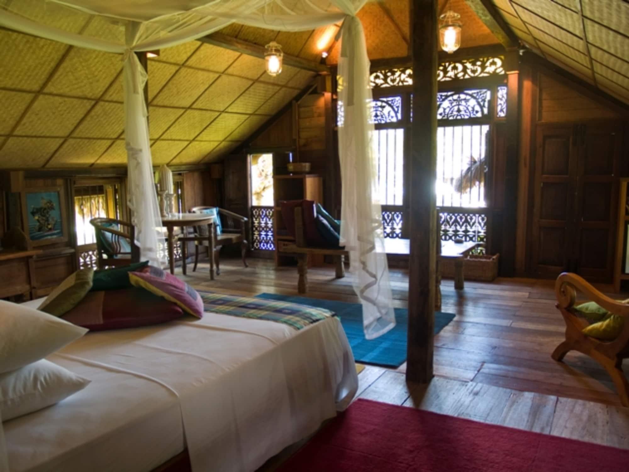 Bon Ton Antique Wooden Villas Пантай Ченанг Екстериор снимка