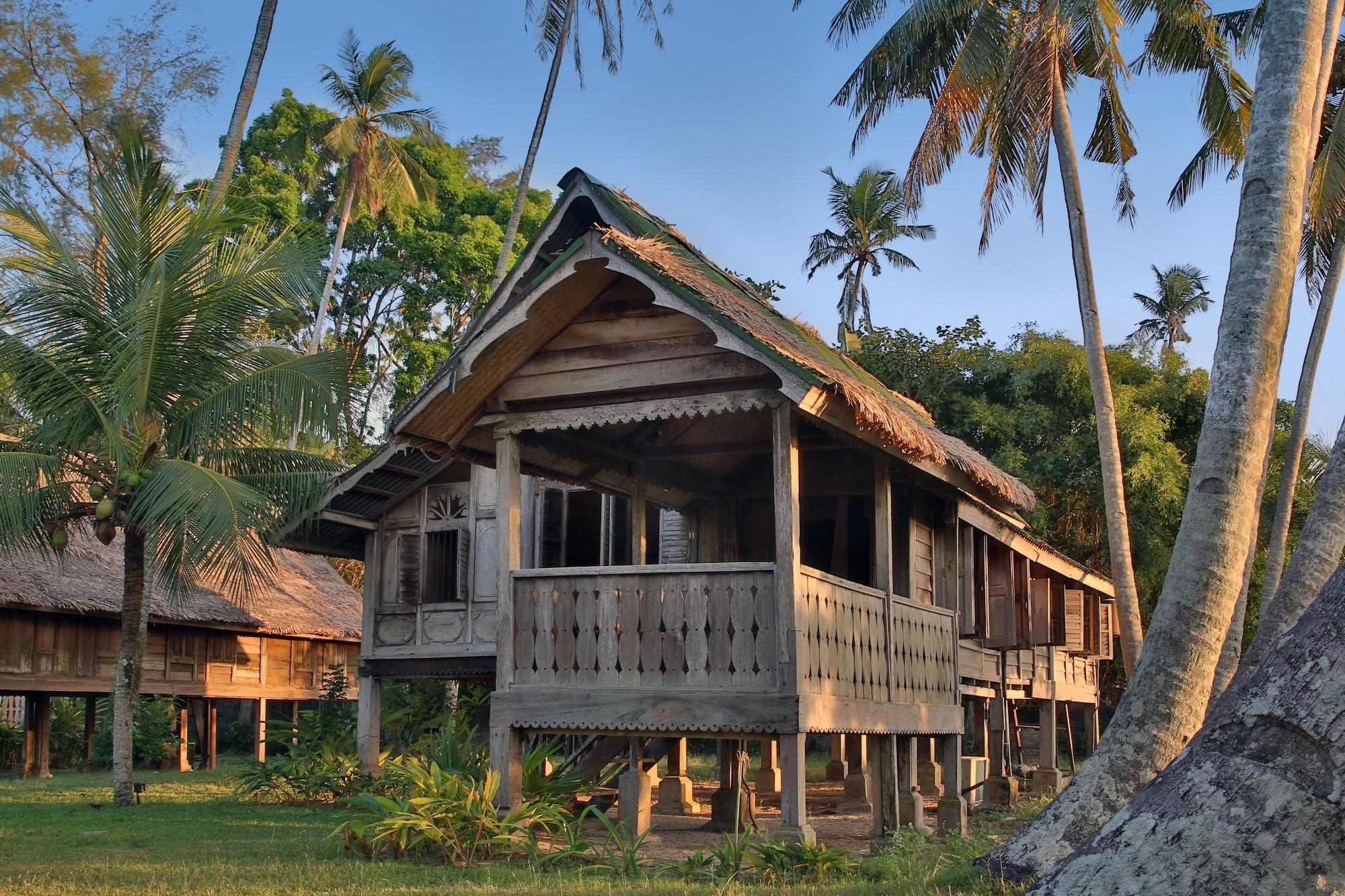 Bon Ton Antique Wooden Villas Пантай Ченанг Екстериор снимка