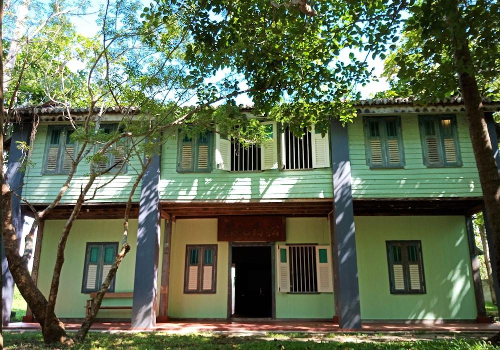 Bon Ton Antique Wooden Villas Пантай Ченанг Екстериор снимка