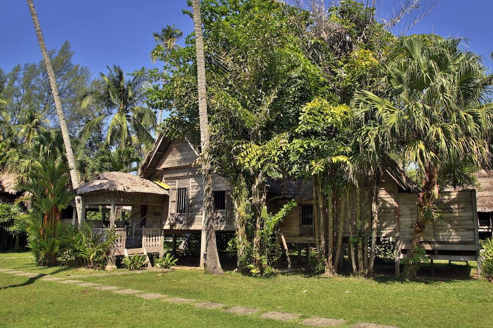 Bon Ton Antique Wooden Villas Пантай Ченанг Екстериор снимка