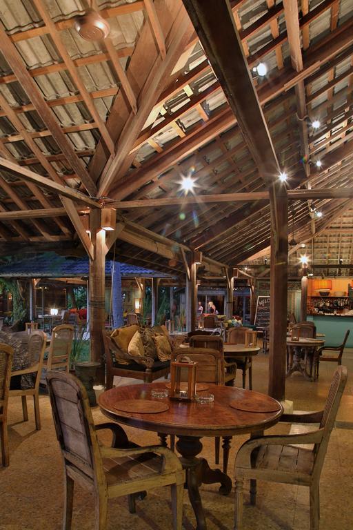 Bon Ton Antique Wooden Villas Пантай Ченанг Екстериор снимка