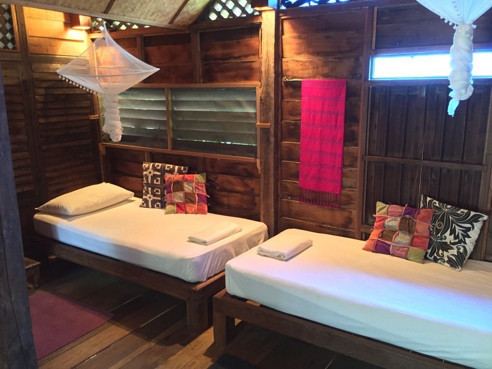 Bon Ton Antique Wooden Villas Пантай Ченанг Екстериор снимка