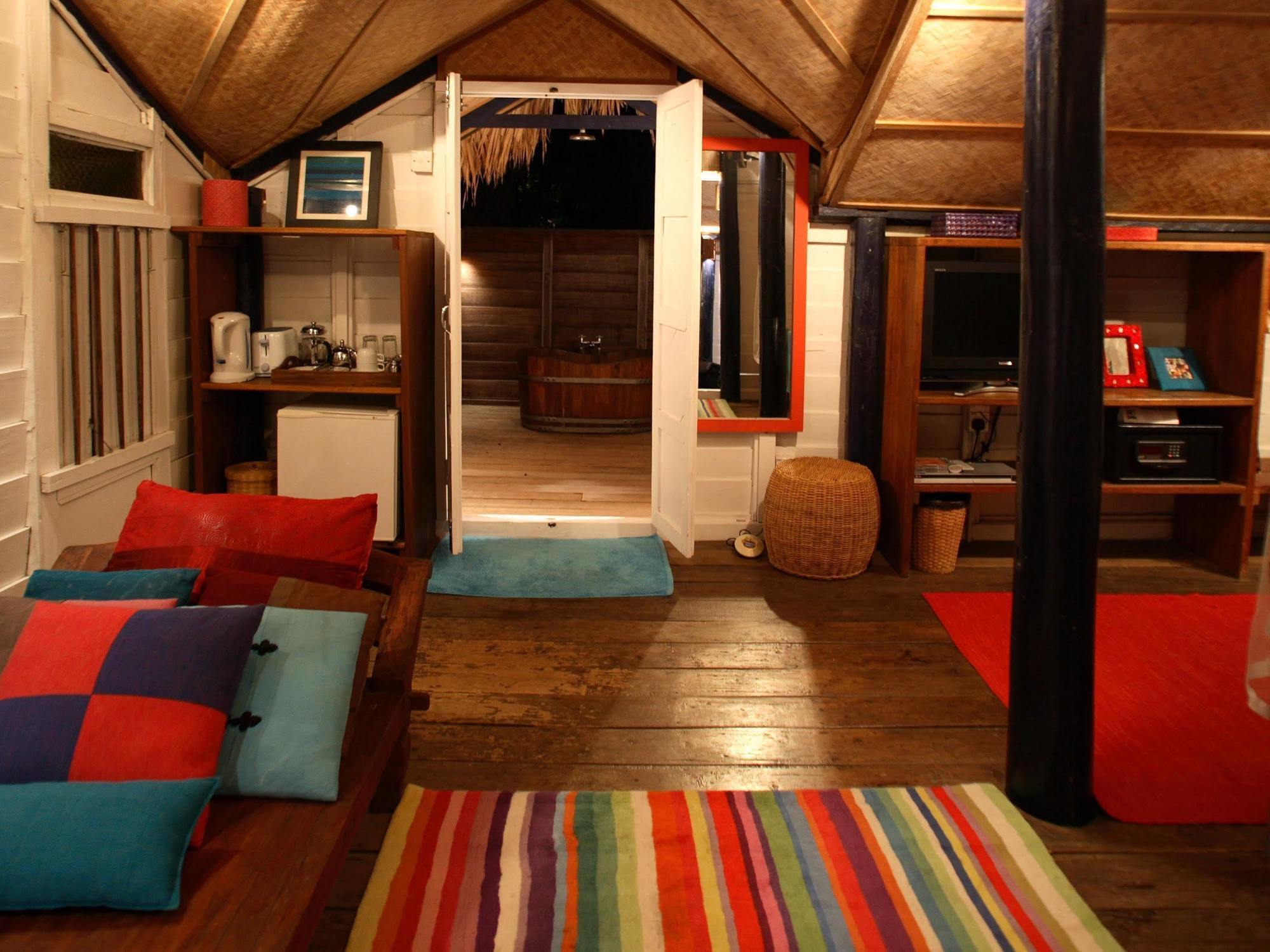 Bon Ton Antique Wooden Villas Пантай Ченанг Екстериор снимка